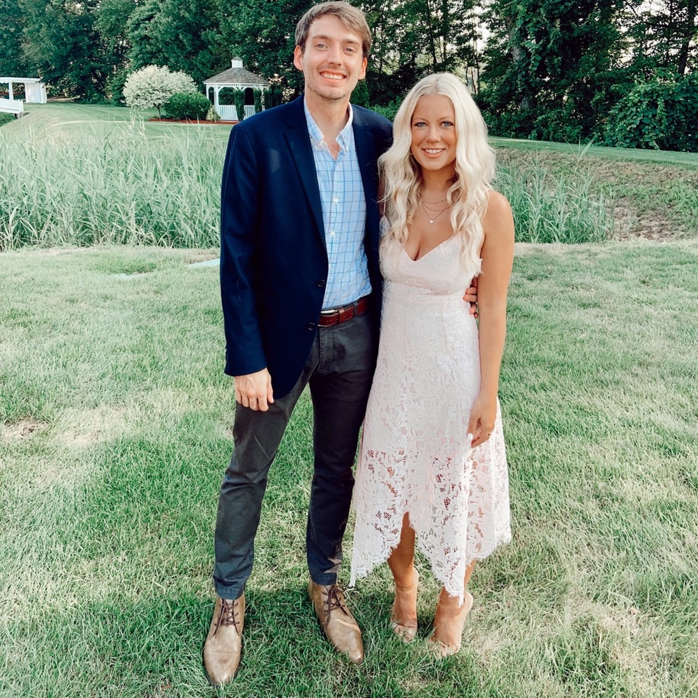 Lulu’s light pink lacey dress